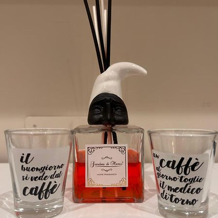 ナポリIl Tempo Di Un Caffeアパートメント エクステリア 写真